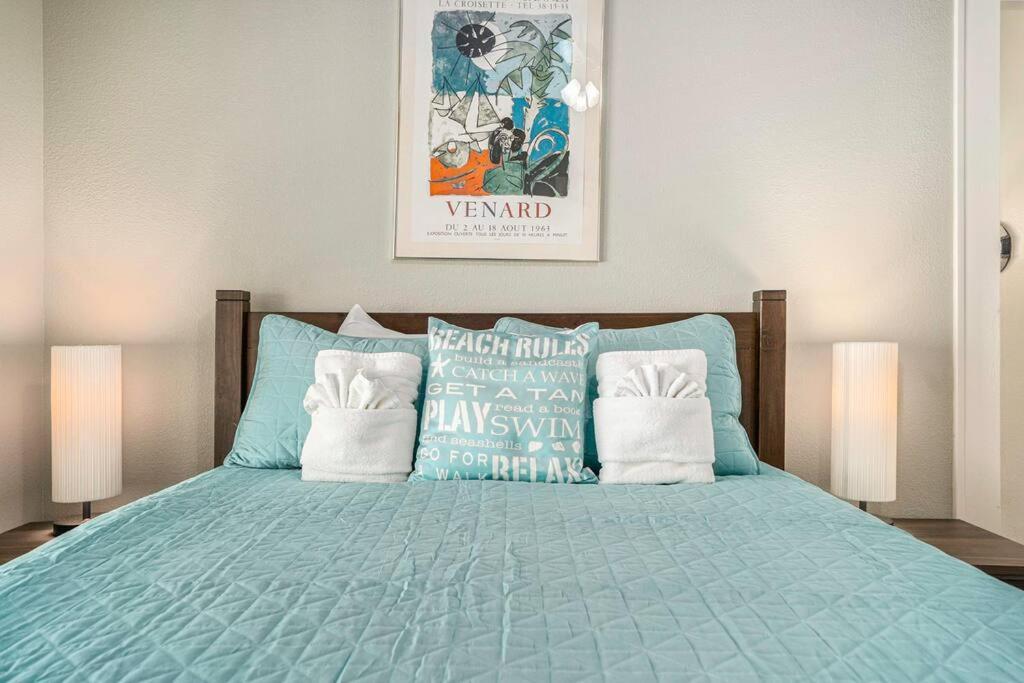 Beachy Bungalow! 2Bd, King Bed Galveston Esterno foto