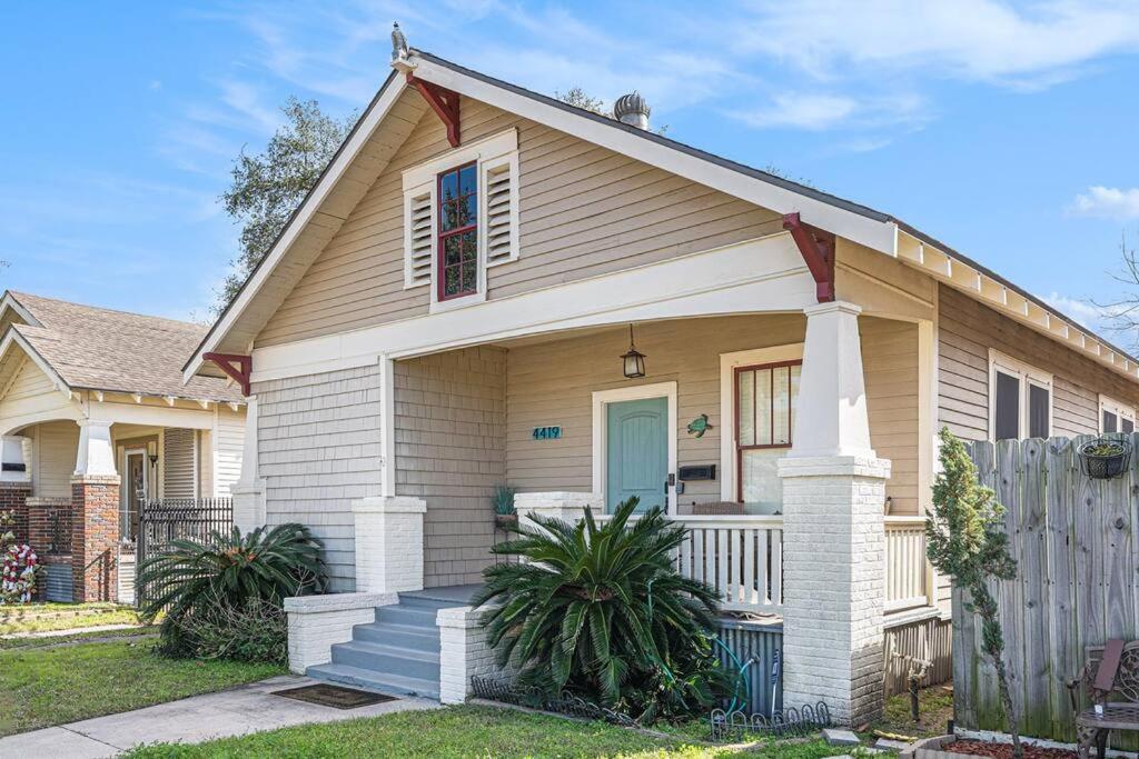Beachy Bungalow! 2Bd, King Bed Galveston Esterno foto